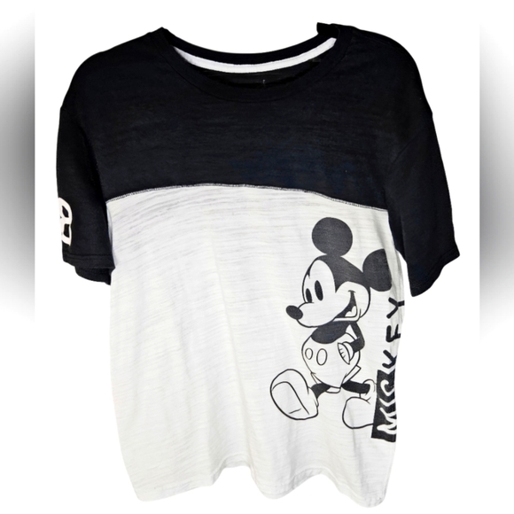 Disney Mickey Mouse 28 Graphic Tee Short Sleeve Black White Men's Size Small - Picture 1 of 11